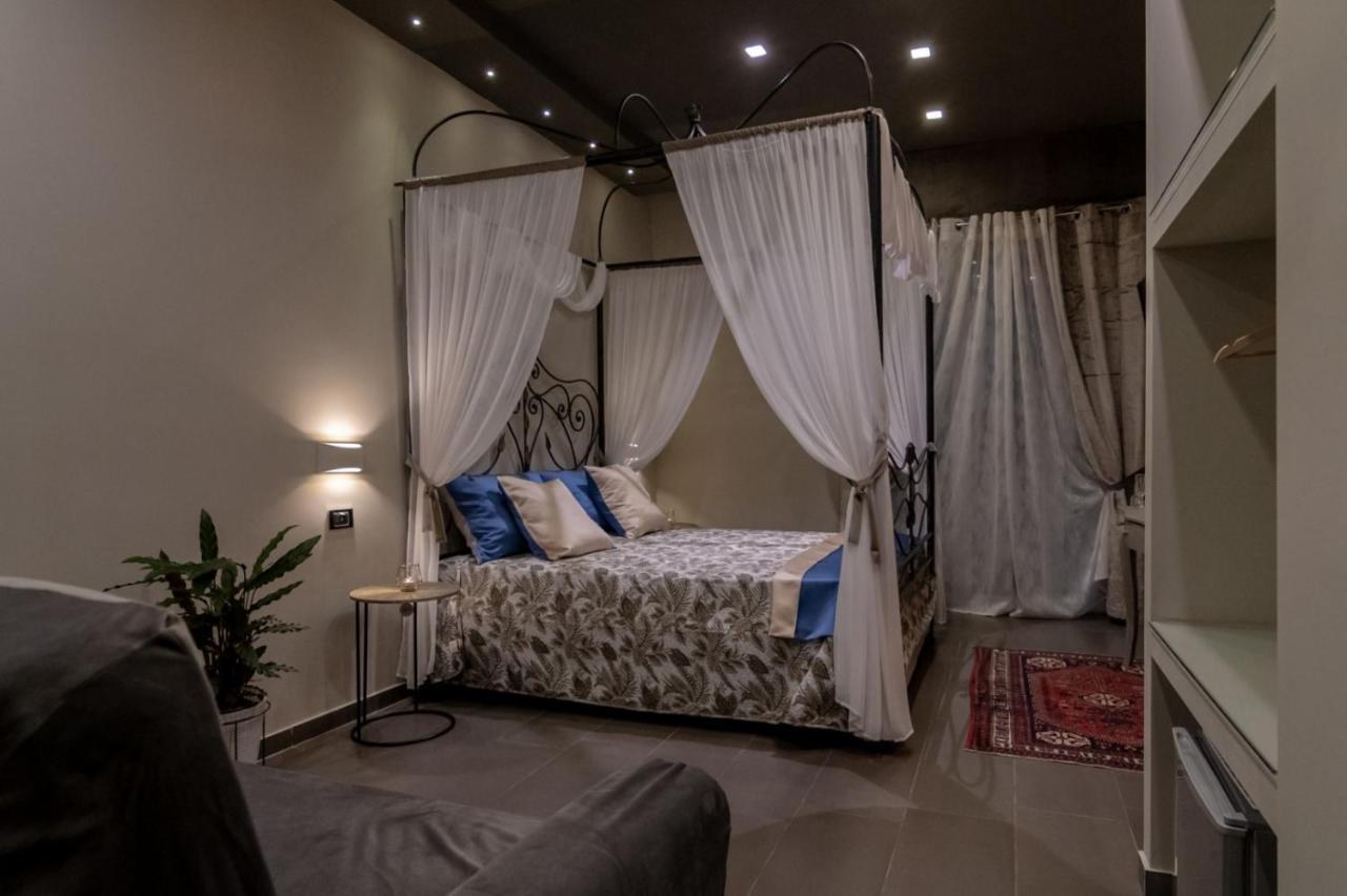 Domus Vesuvio Bed & Breakfast Napoli Bagian luar foto