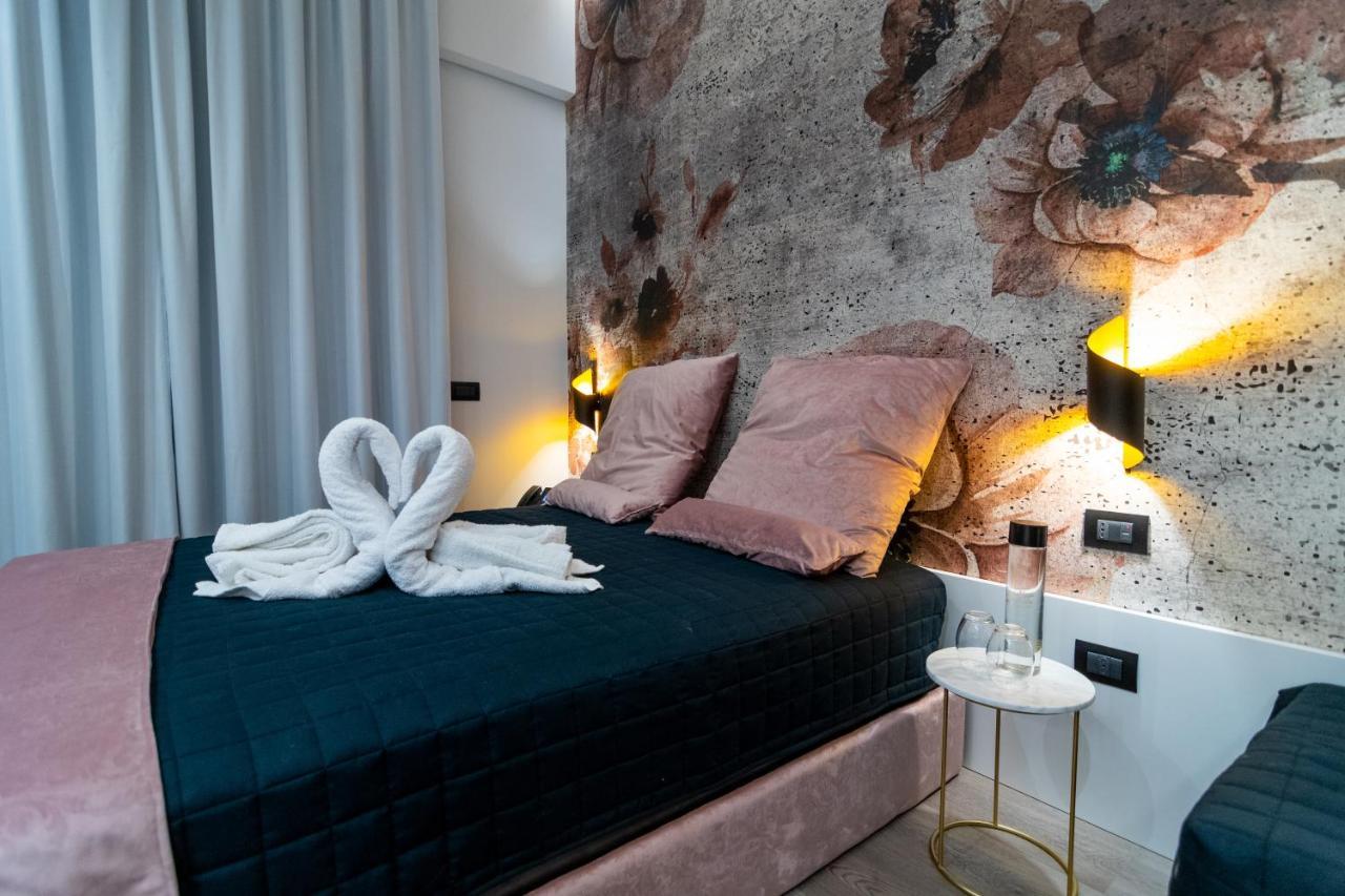 Domus Vesuvio Bed & Breakfast Napoli Bagian luar foto