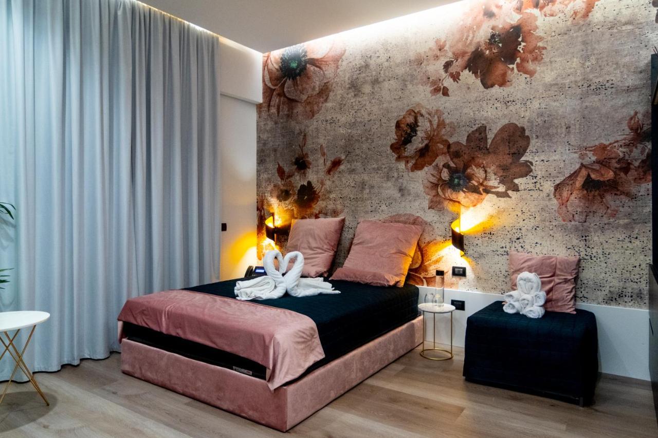 Domus Vesuvio Bed & Breakfast Napoli Bagian luar foto